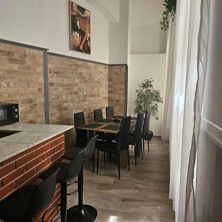 D3 Basilica Luxury Spacious Free Parking For 1 Car 부다페스트 외부 사진