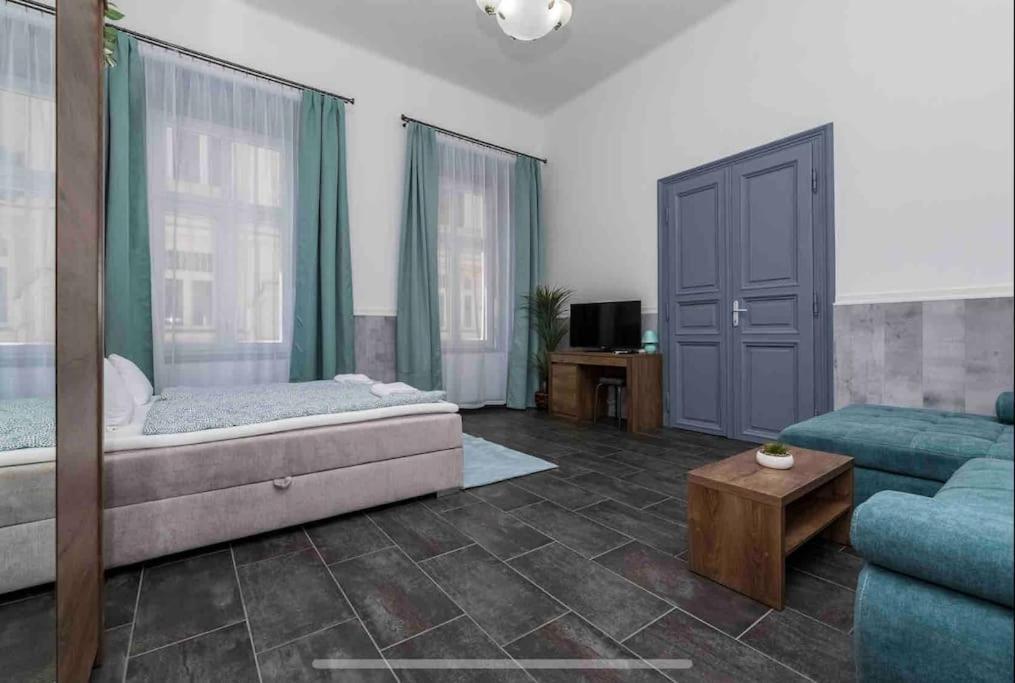 D3 Basilica Luxury Spacious Free Parking For 1 Car 부다페스트 외부 사진